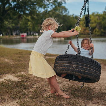 Beaufort Tee, Cornflower Blue Tulips