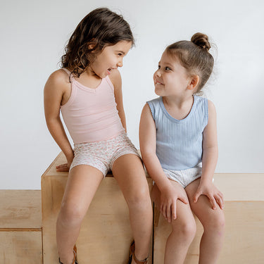 Cartwheel Shorts, Dancing Petals