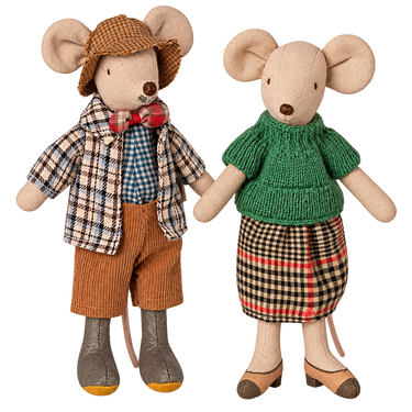 Grandma and Granpa Mouse