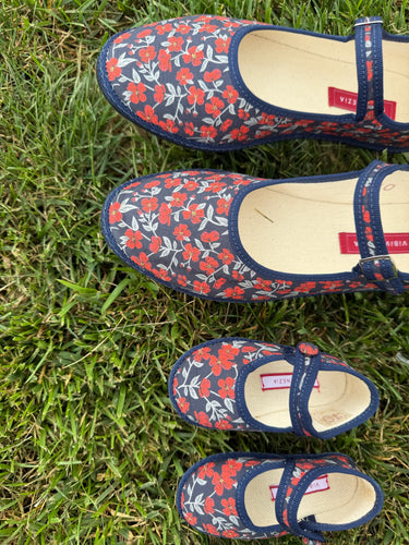 Exclusive Womens Mary Janes, Festive Floral